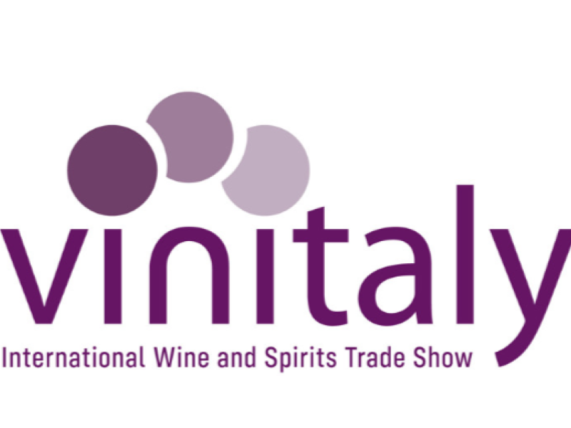 hemos-estado-en-la-feria-vinitaly-en-italia-enolitech